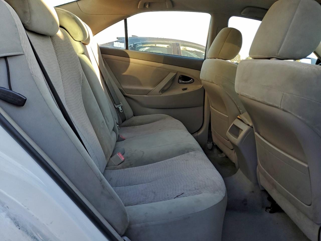 2010 TOYOTA CAMRY BASE photo 10