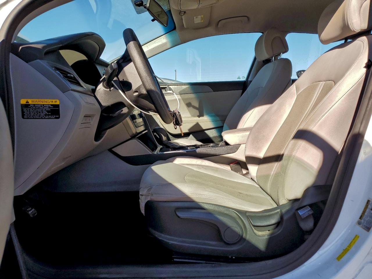 2015 HYUNDAI SONATA SE photo 7