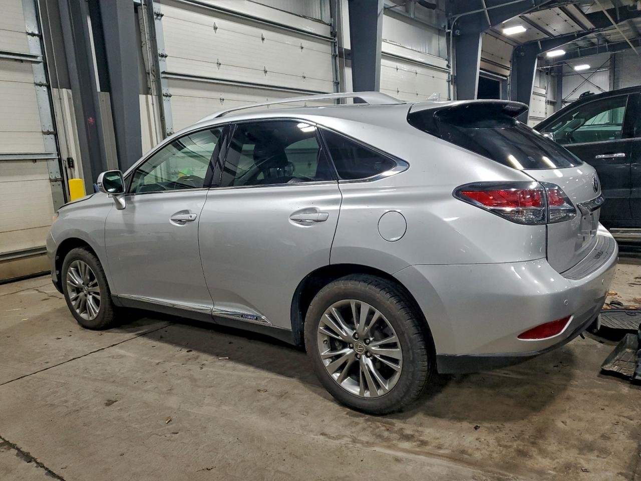 2013 LEXUS RX 450H photo 3