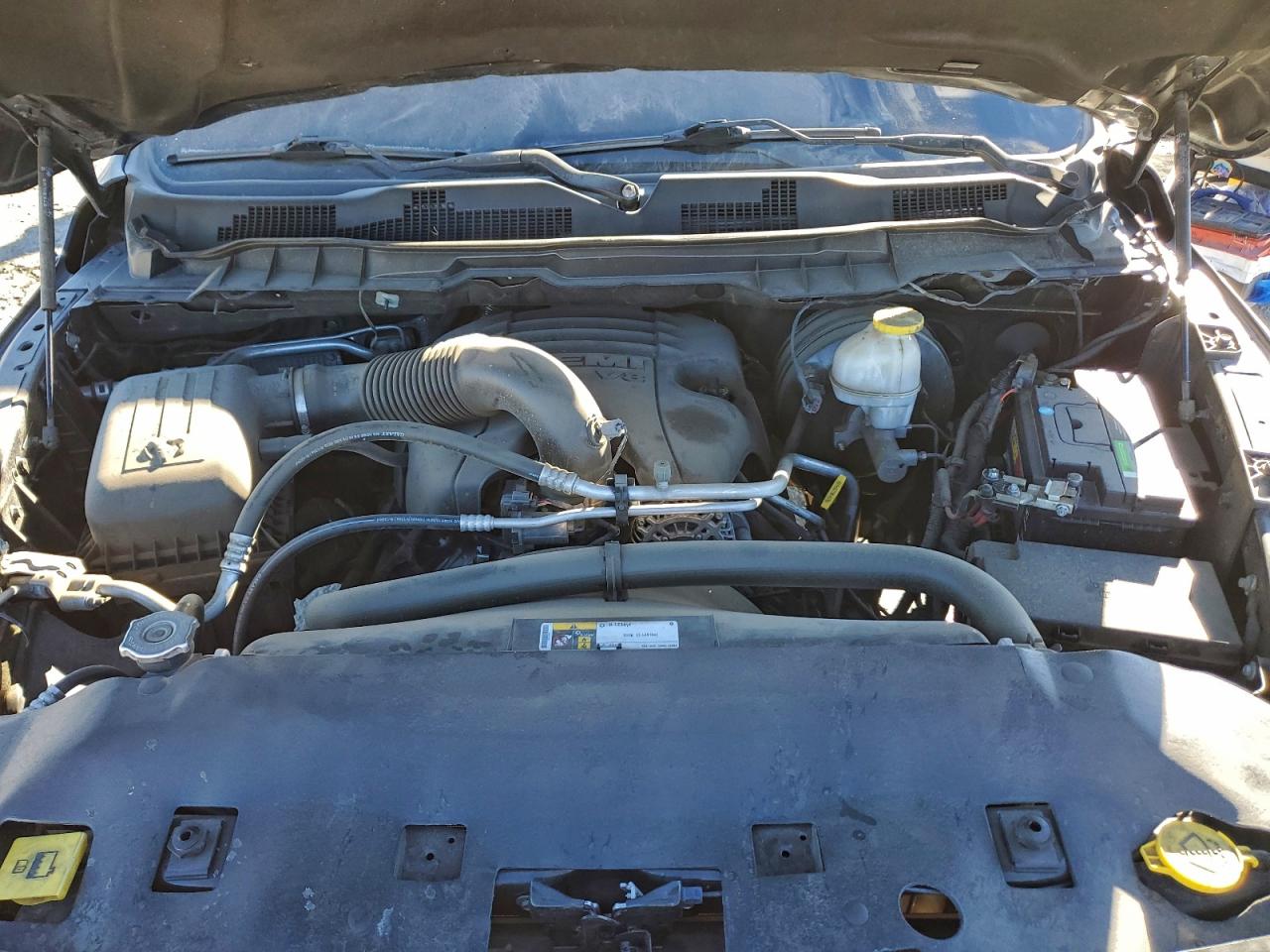 2019 RAM 1500 CLASSIC SLT photo 11