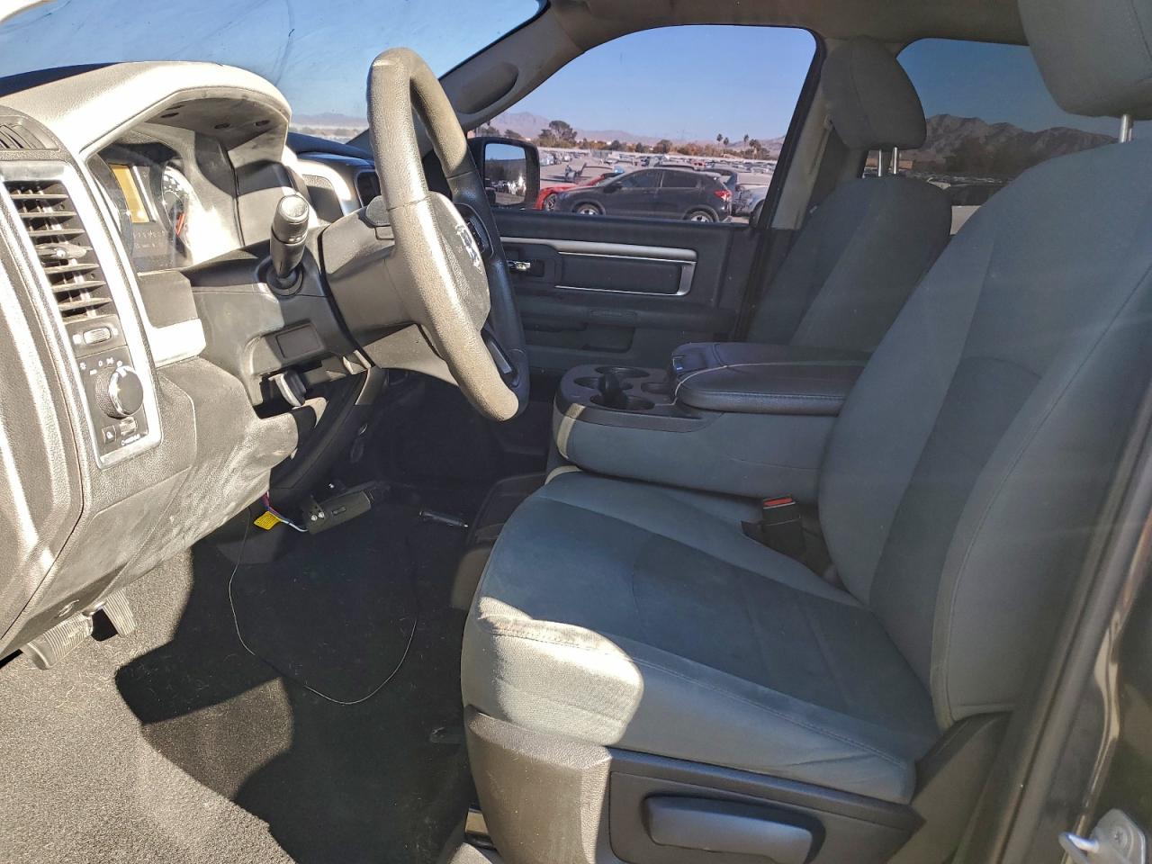 2019 RAM 1500 CLASSIC SLT photo 7