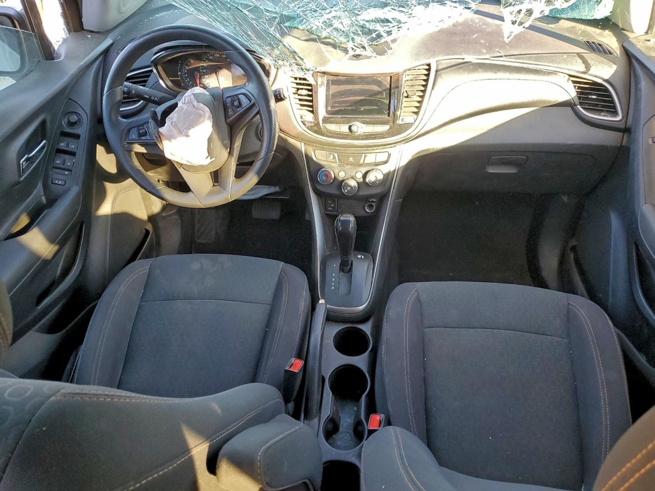 2020 CHEVROLET TRAX LS photo 8