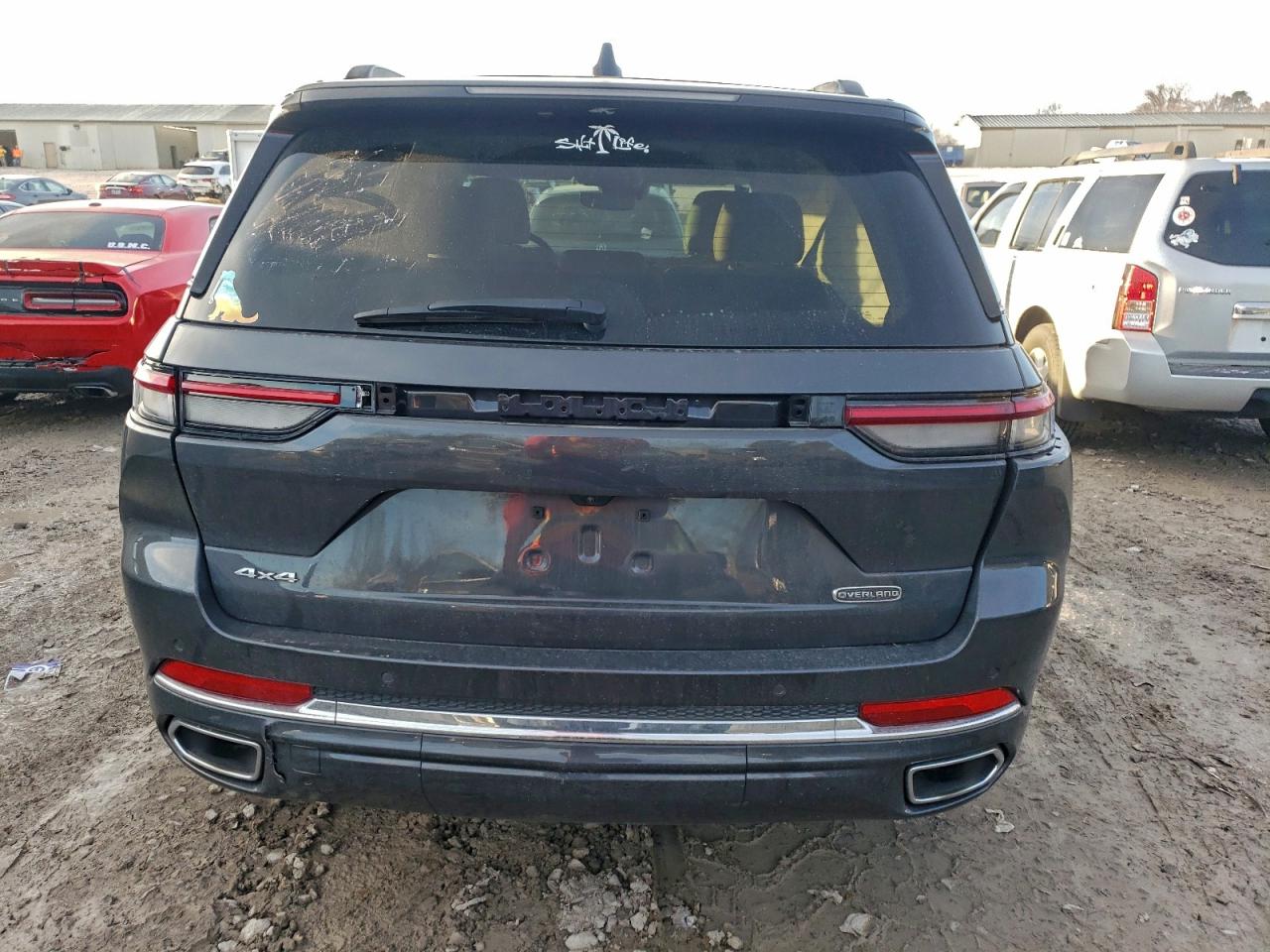 2023 JEEP GRAND CHEROKEE OVERLAND photo 6