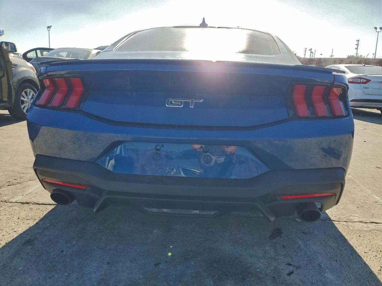 2024 FORD MUSTANG GT photo 6