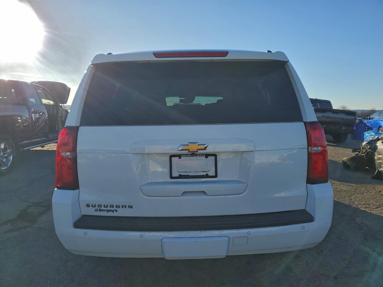 2018 CHEVROLET SUBURBAN K1500 LT photo 6