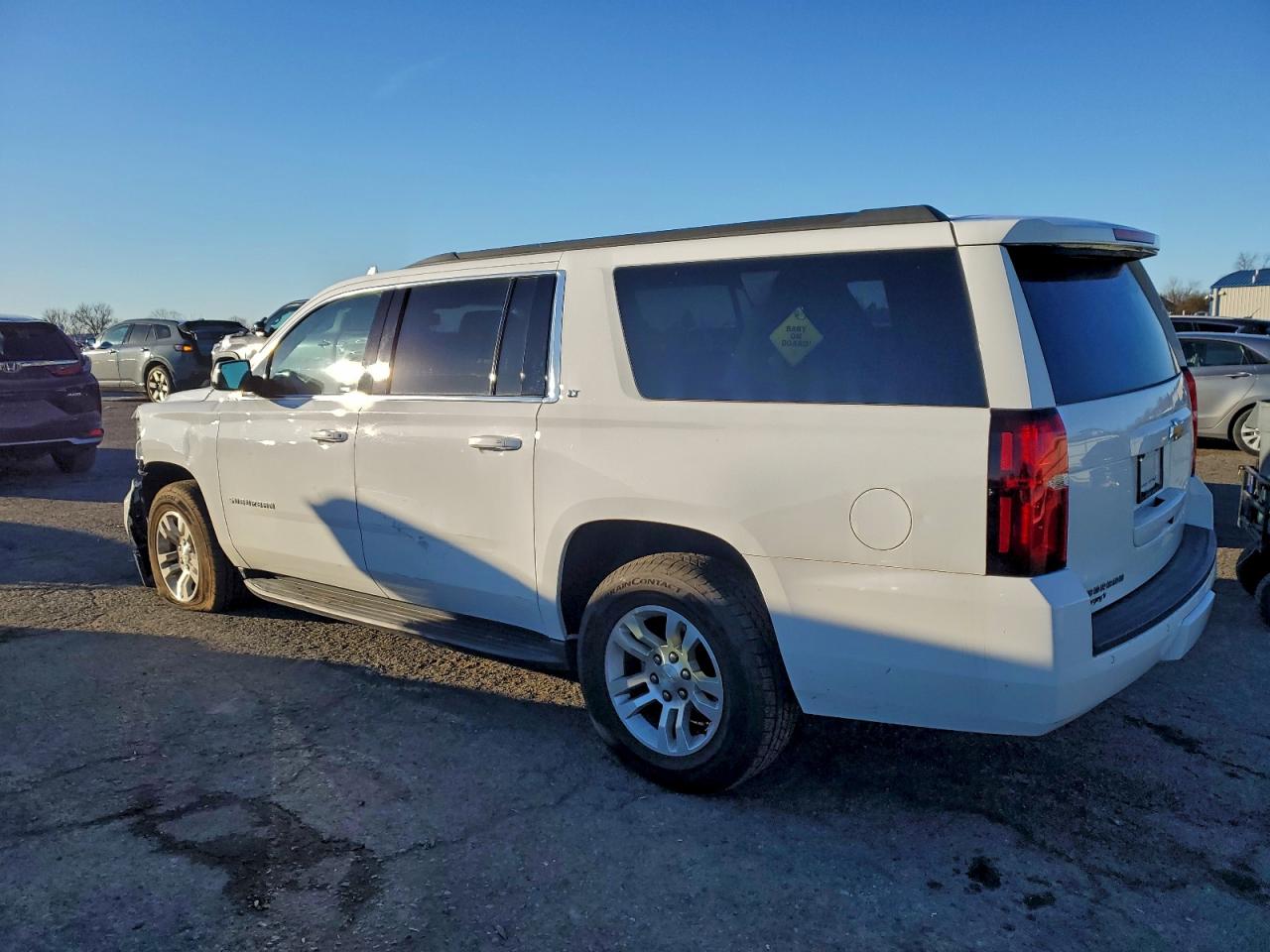 2018 CHEVROLET SUBURBAN K1500 LT photo 2