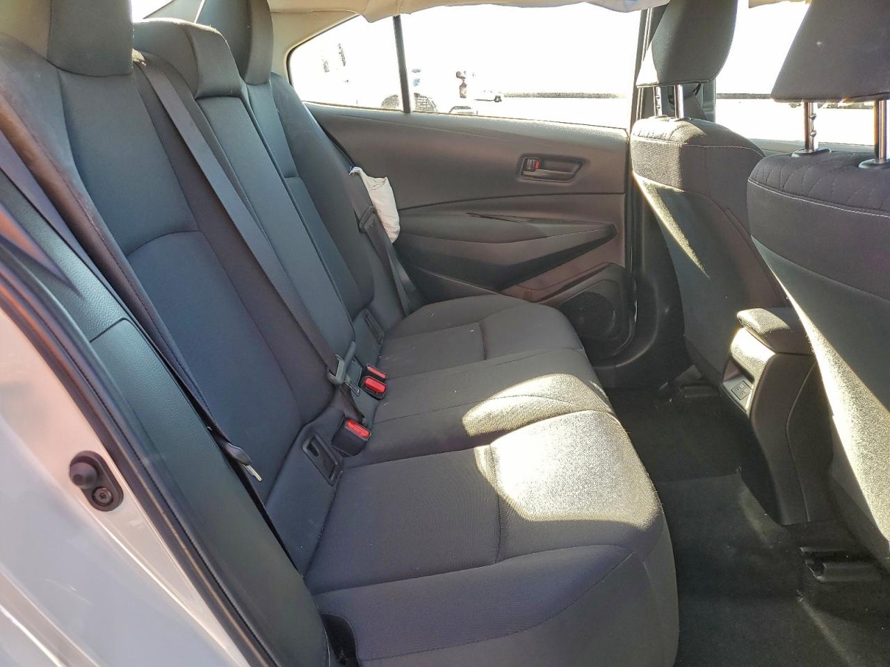2023 TOYOTA COROLLA LE photo 10