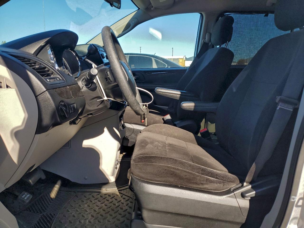 2012 DODGE GRAND CARAVAN SE photo 7