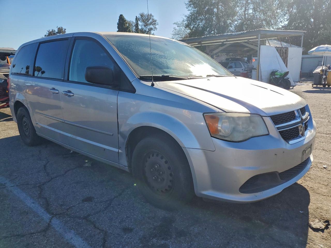 2012 DODGE GRAND CARAVAN SE photo 4