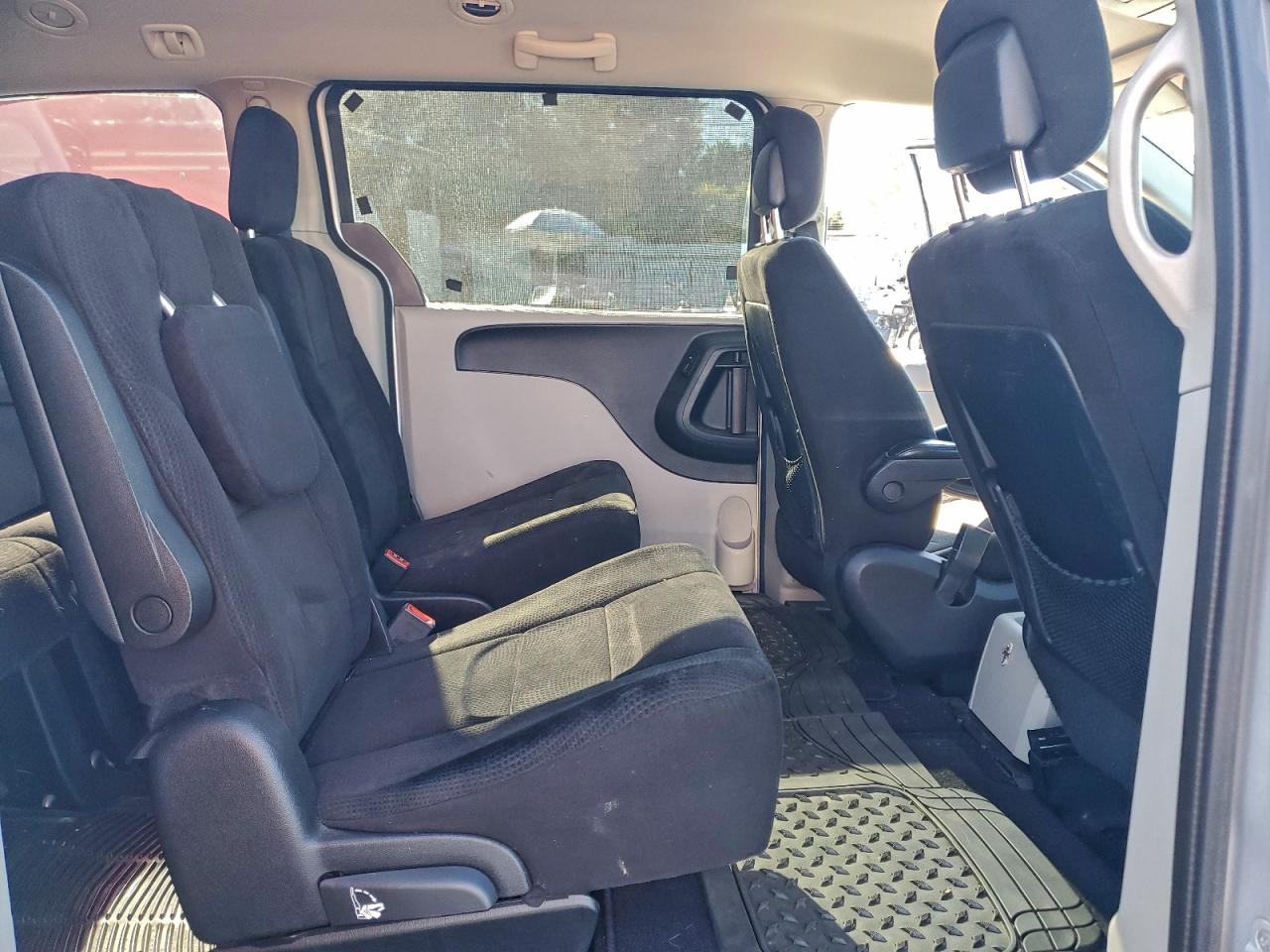 2012 DODGE GRAND CARAVAN SE photo 11