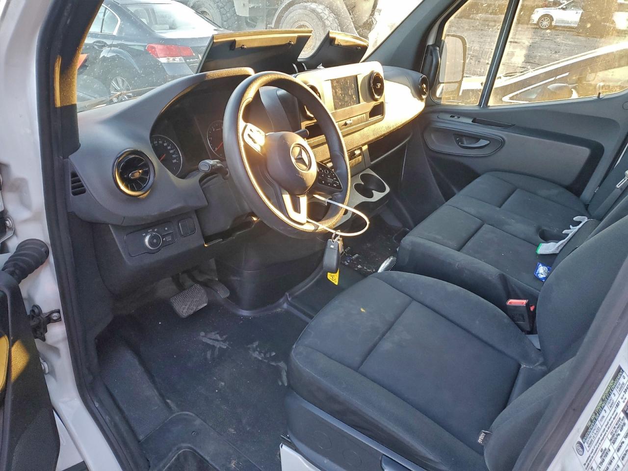 2024 MERCEDES-BENZ SPRINTER 2500 photo 8
