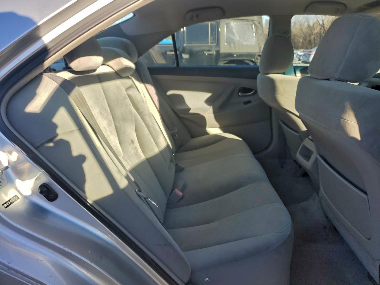 2009 TOYOTA CAMRY BASE photo 10
