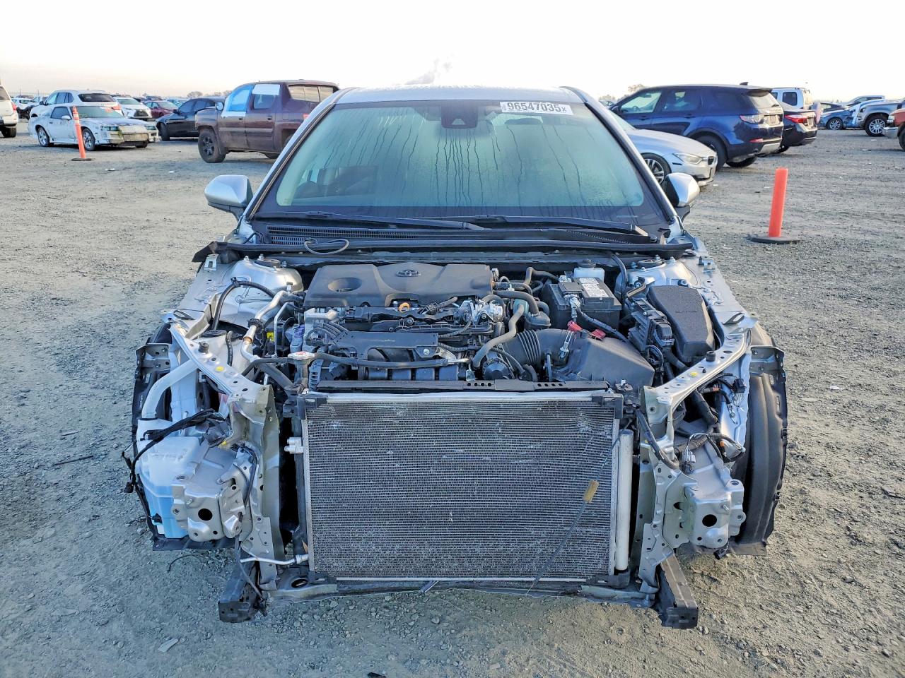 2022 TOYOTA CAMRY LE photo 5