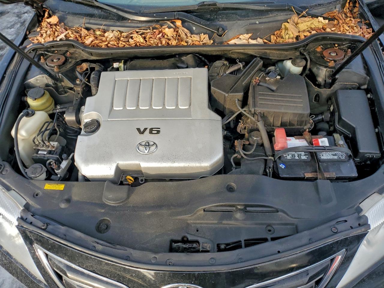 2011 TOYOTA CAMRY SE photo 11