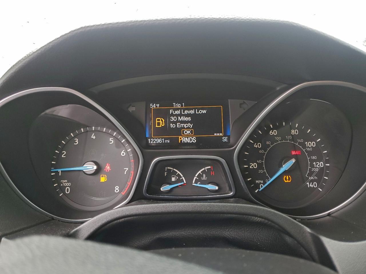 2018 FORD FOCUS SE photo 9