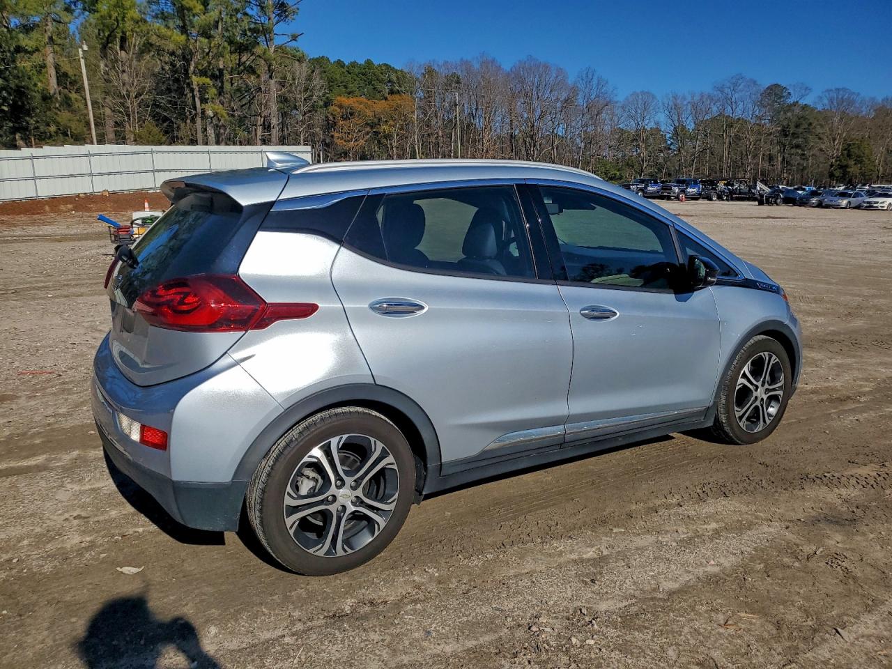 2017 CHEVROLET BOLT EV PREMIER photo 3