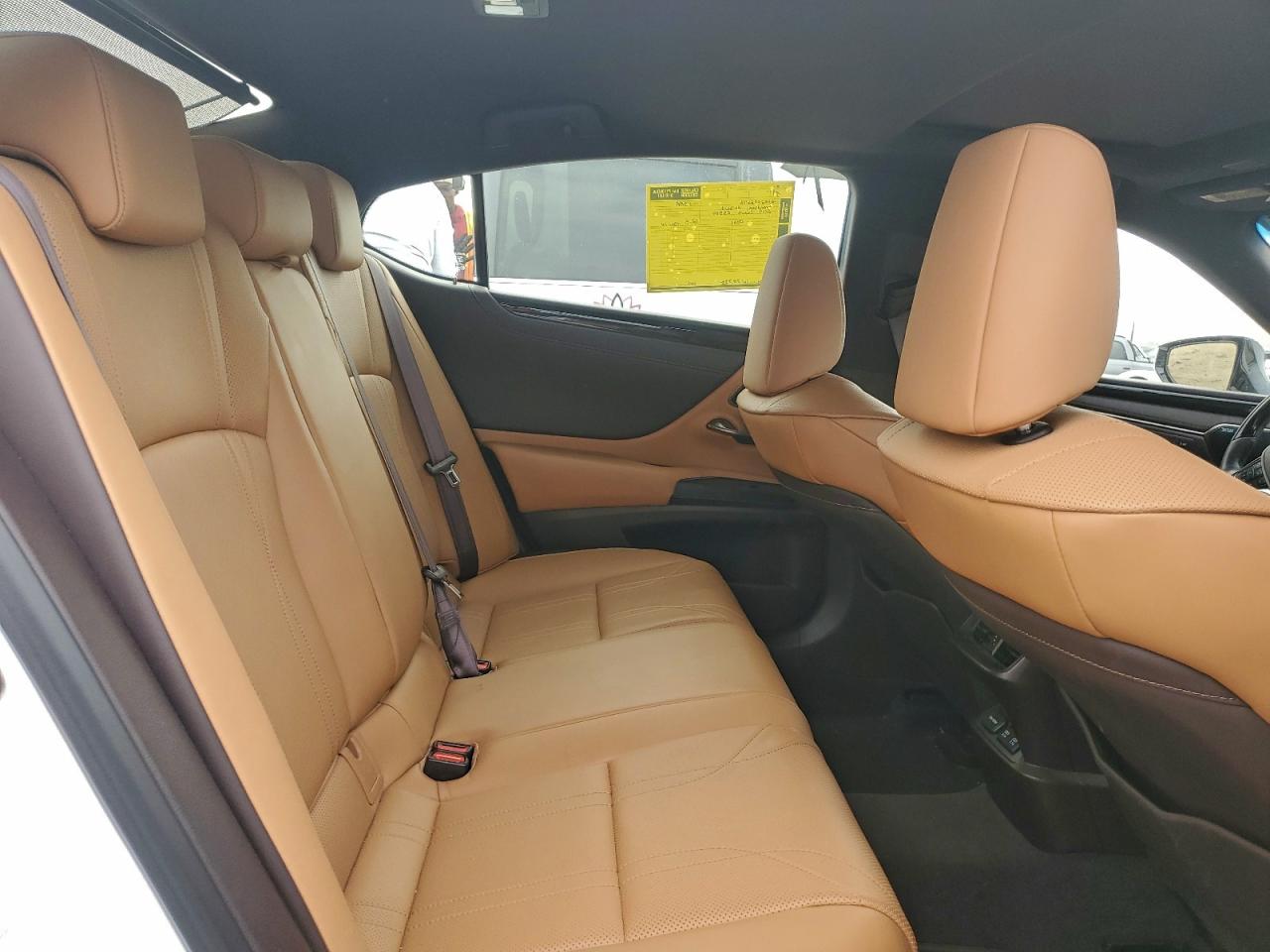 2019 LEXUS ES 300H photo 10