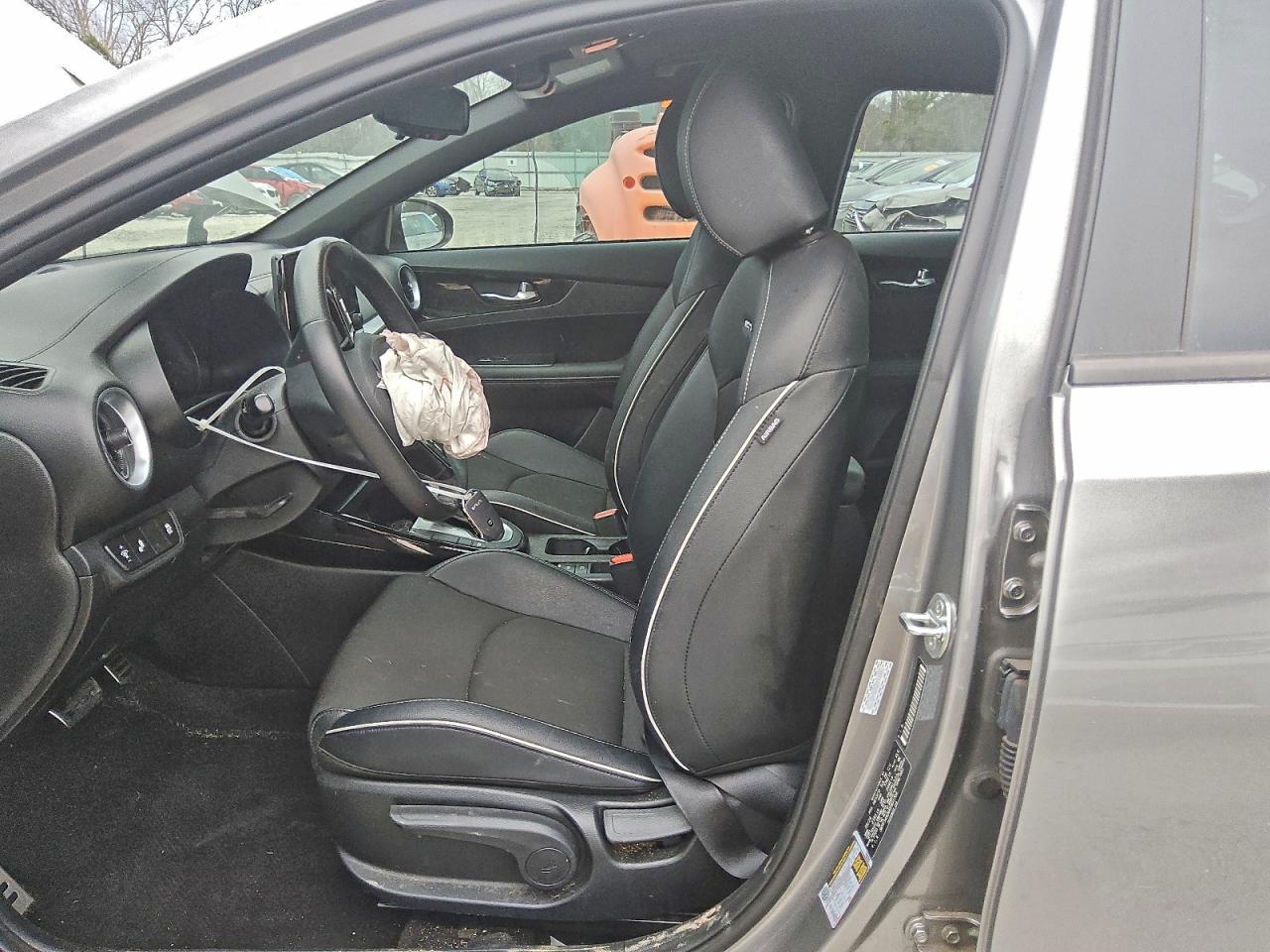 2024 KIA FORTE GT LINE photo 7