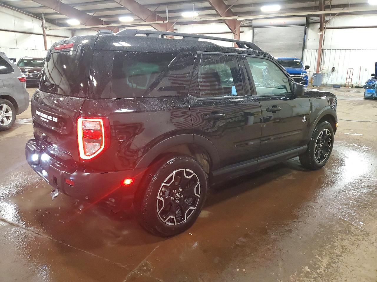 2025 FORD BRONCO SPORT OUTER BANKS photo 3