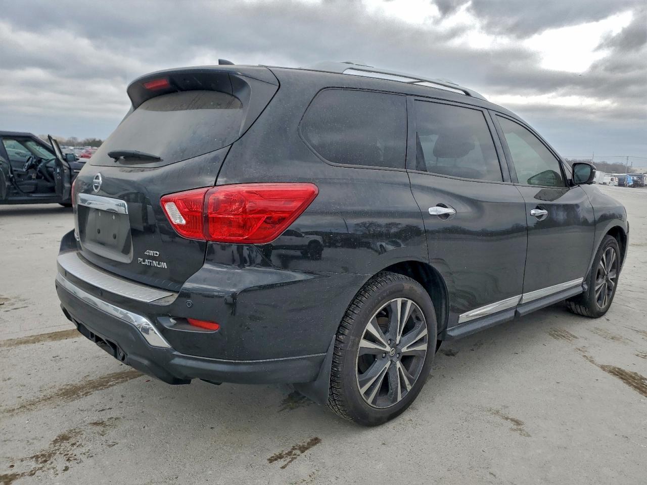 2020 NISSAN PATHFINDER PLATINUM photo 3