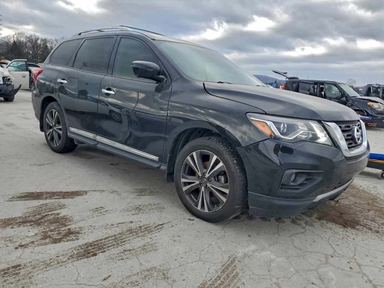2020 NISSAN PATHFINDER PLATINUM photo 4