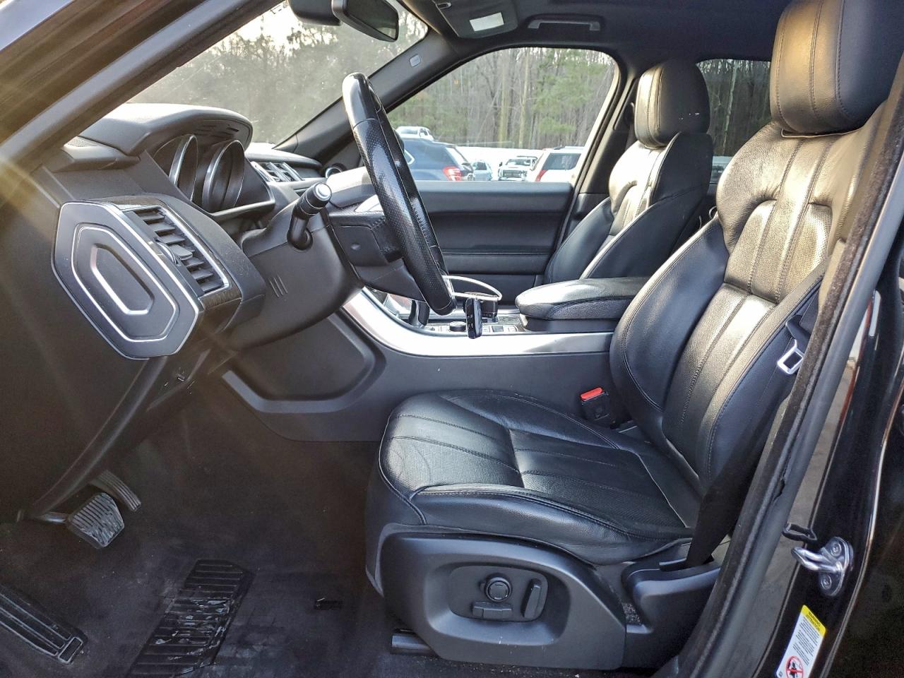 2016 LAND ROVER RANGE ROVER SPORT SE photo 7
