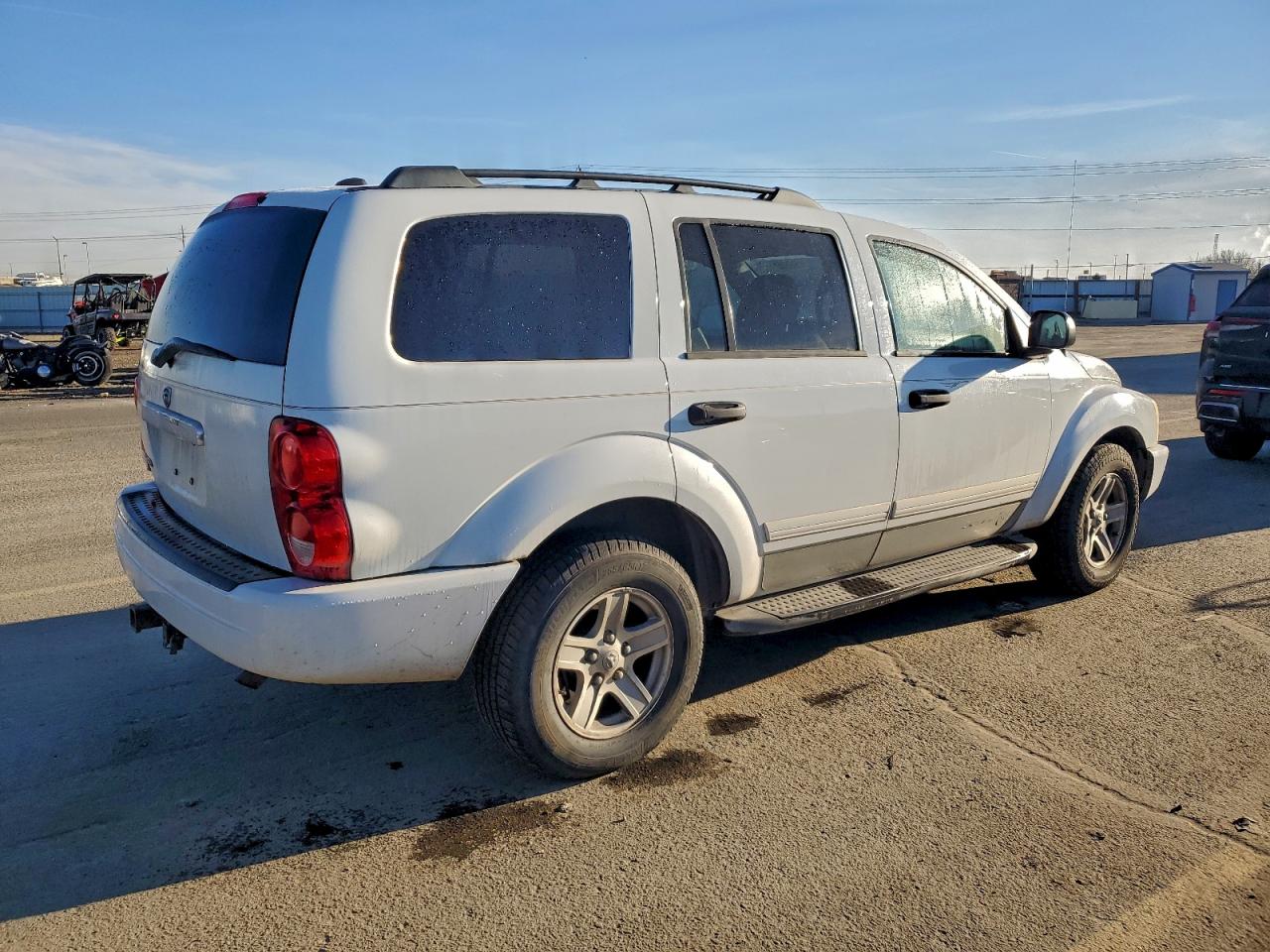 2005 DODGE DURANGO SLT photo 3