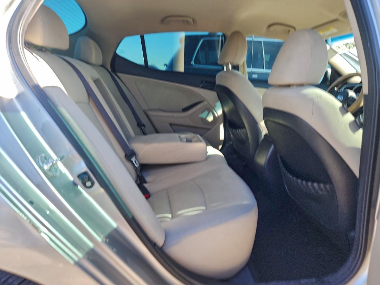 2015 KIA OPTIMA LX photo 10