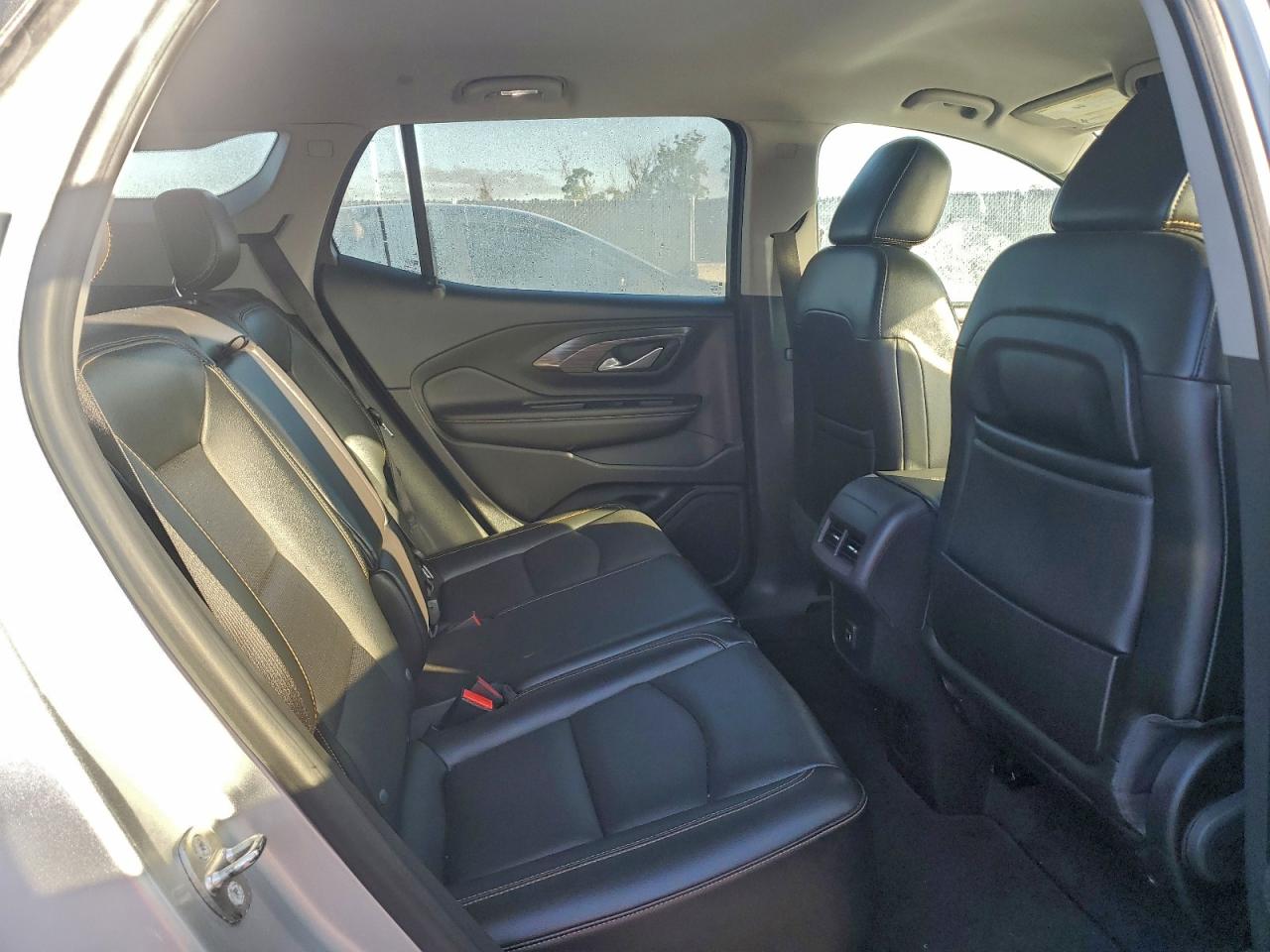 2020 GMC TERRAIN SLT photo 11