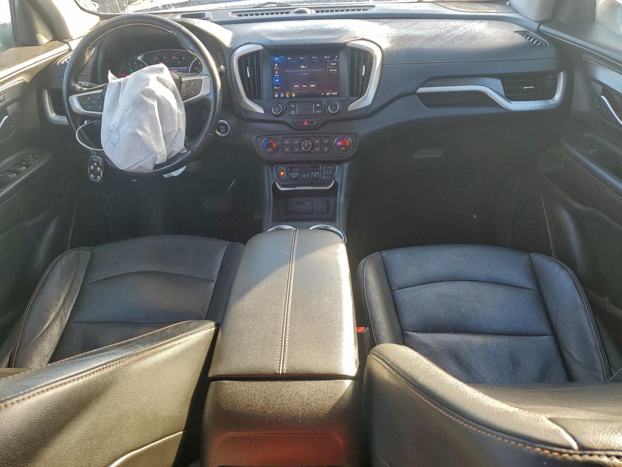 2020 GMC TERRAIN SLT photo 8