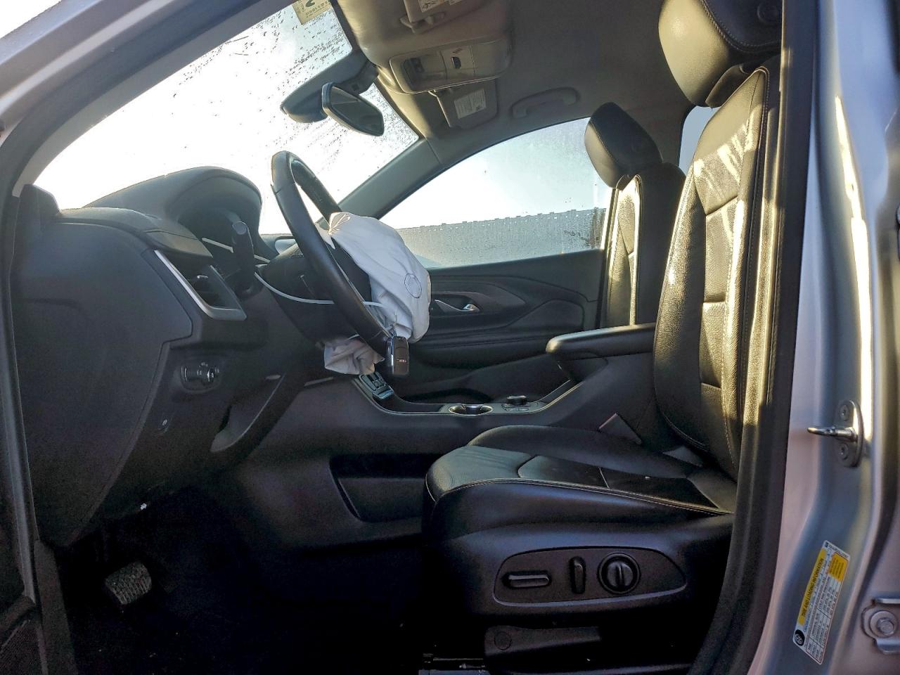 2020 GMC TERRAIN SLT photo 7