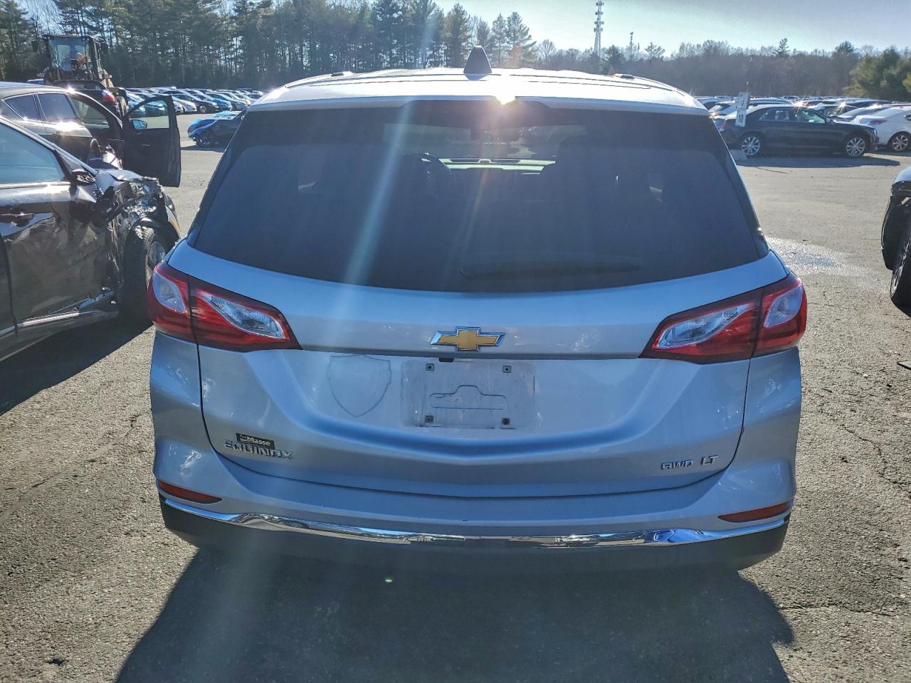 2019 CHEVROLET EQUINOX LT photo 6