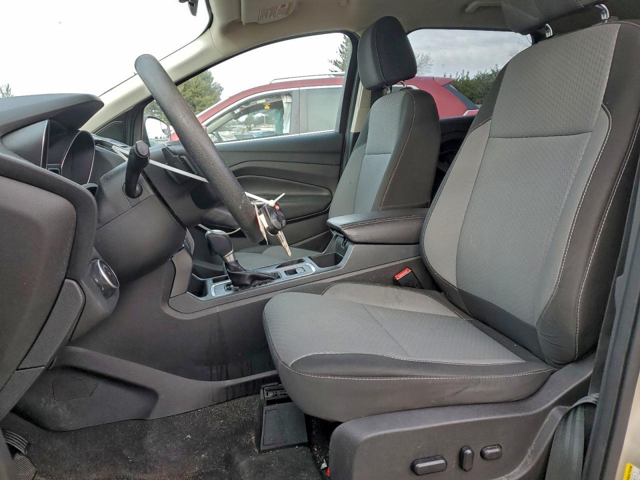 2017 FORD ESCAPE SE photo 7