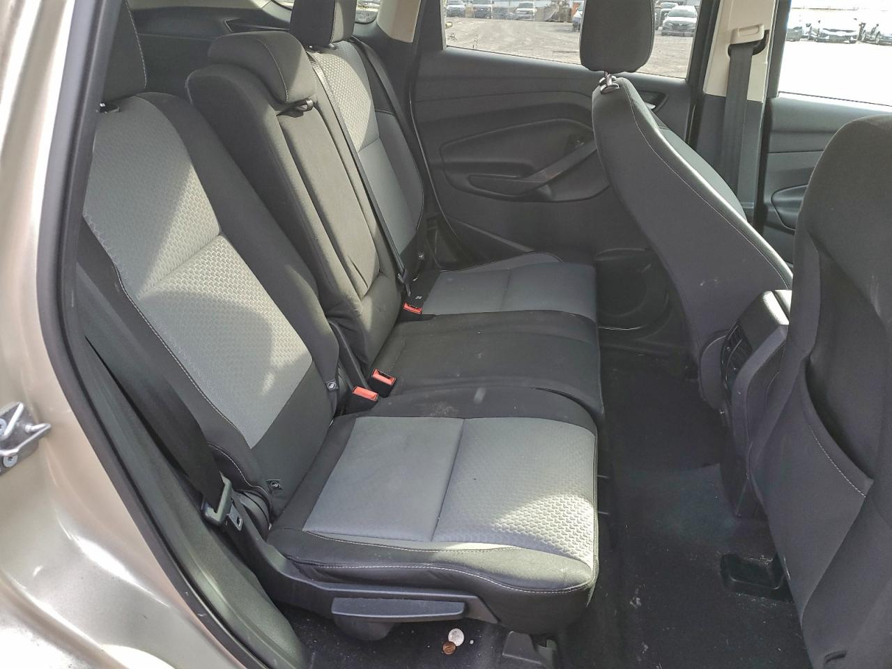 2017 FORD ESCAPE SE photo 11