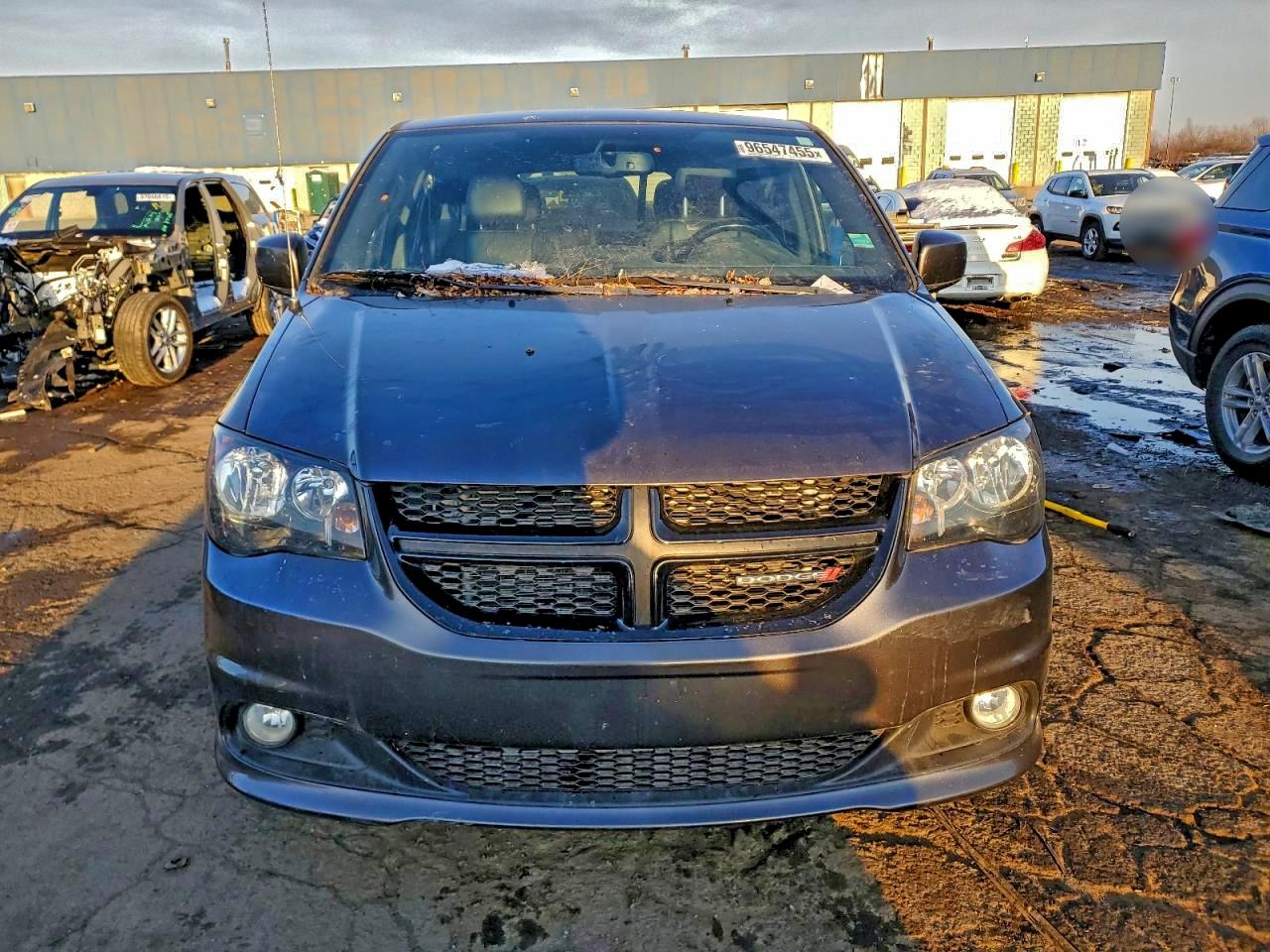 2015 DODGE GRAND CARAVAN SXT photo 5