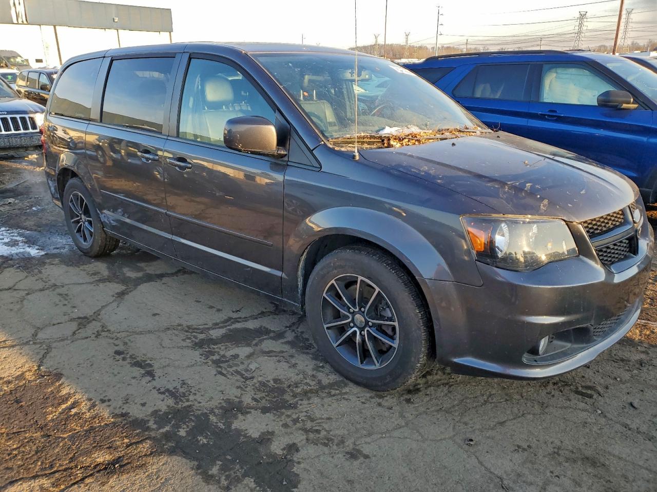 2015 DODGE GRAND CARAVAN SXT photo 4