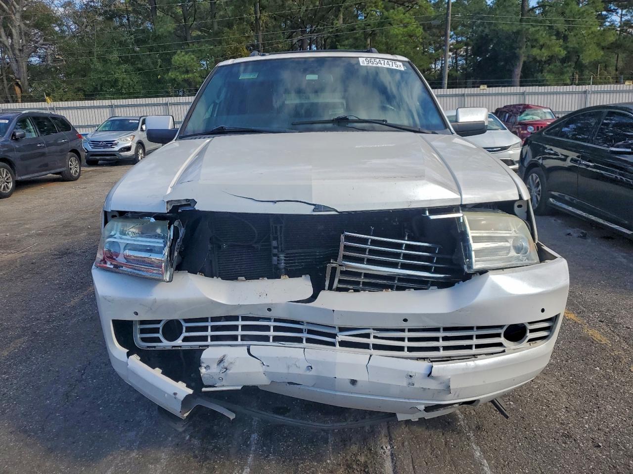 2013 LINCOLN NAVIGATOR photo 5
