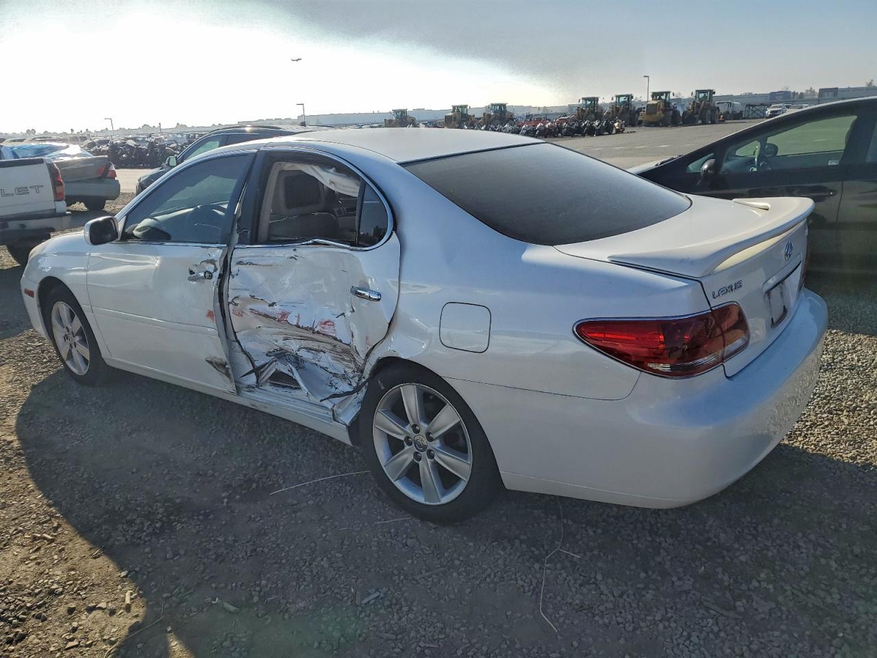 2005 LEXUS ES 330 photo 2