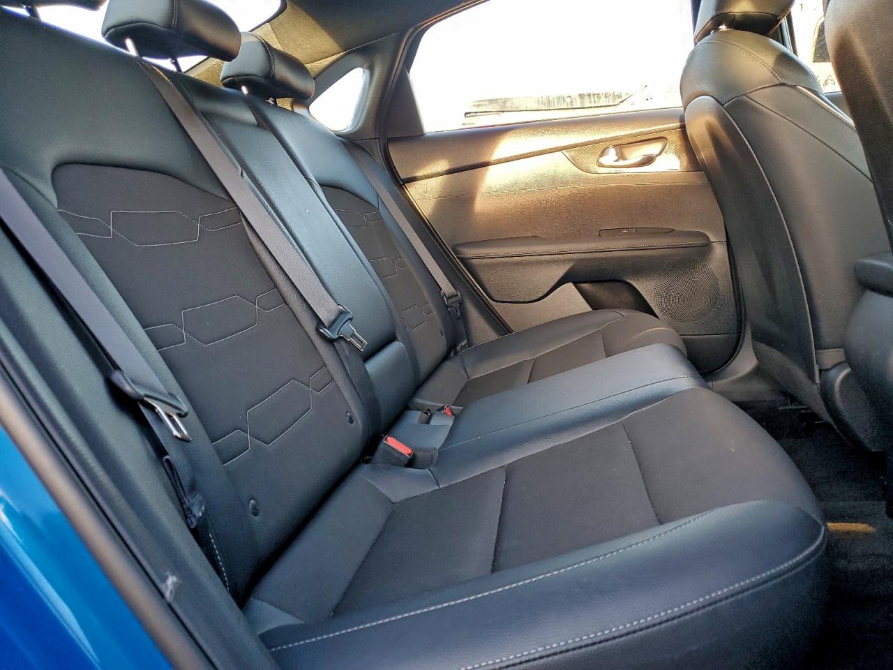 2023 KIA FORTE GT LINE photo 10