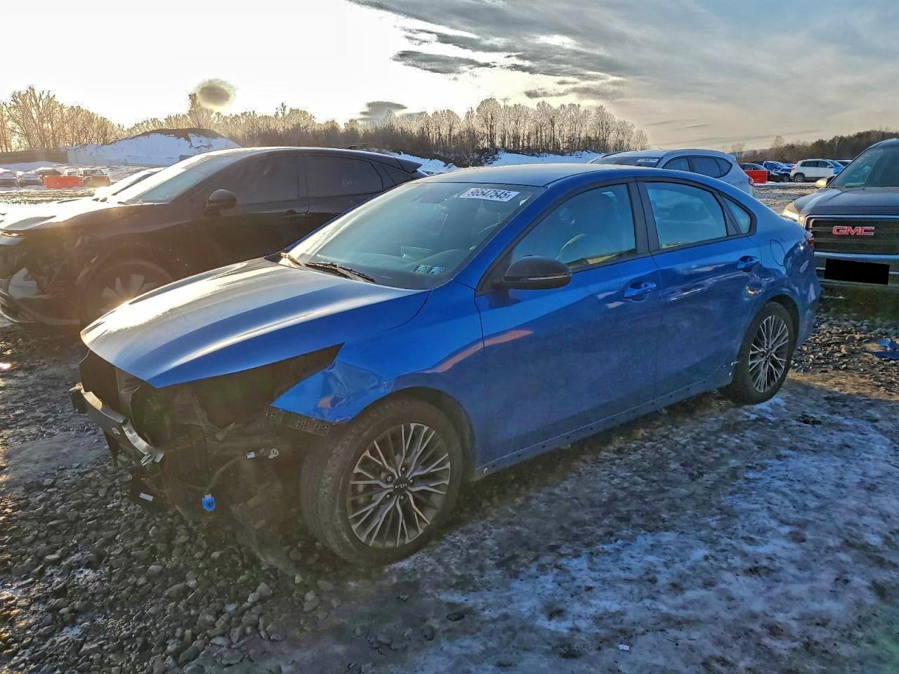 2023 KIA FORTE