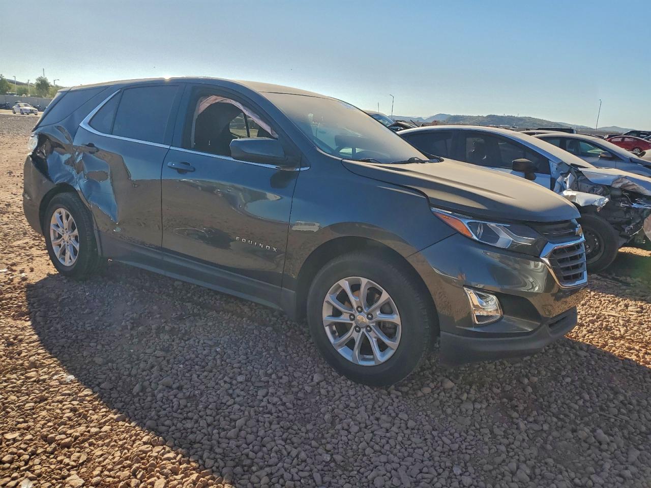 2020 CHEVROLET EQUINOX LT photo 4