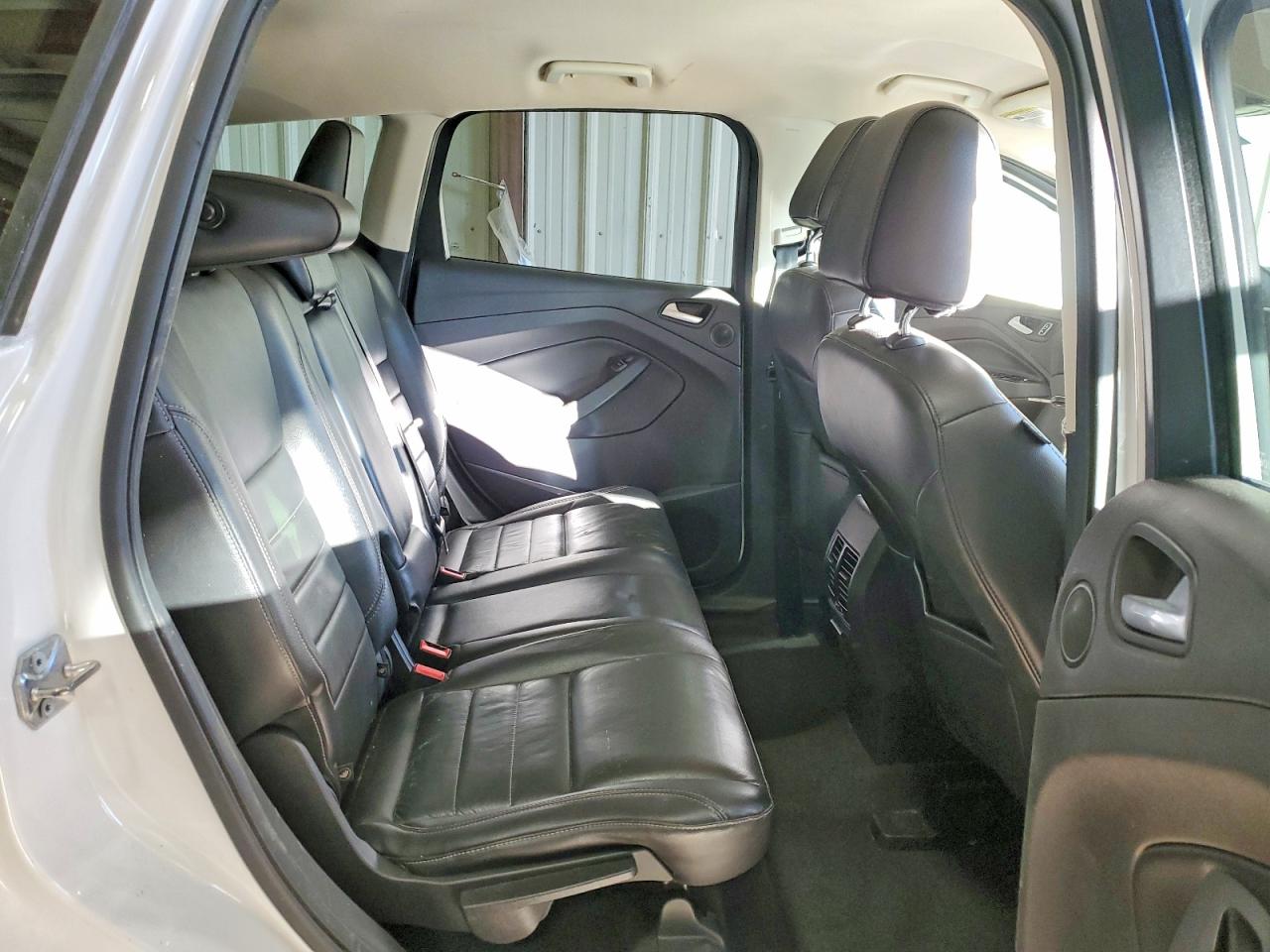 2016 FORD ESCAPE SE photo 11