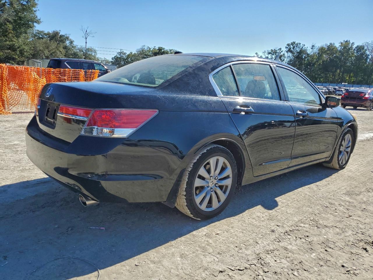 2011 HONDA ACCORD EXL photo 3