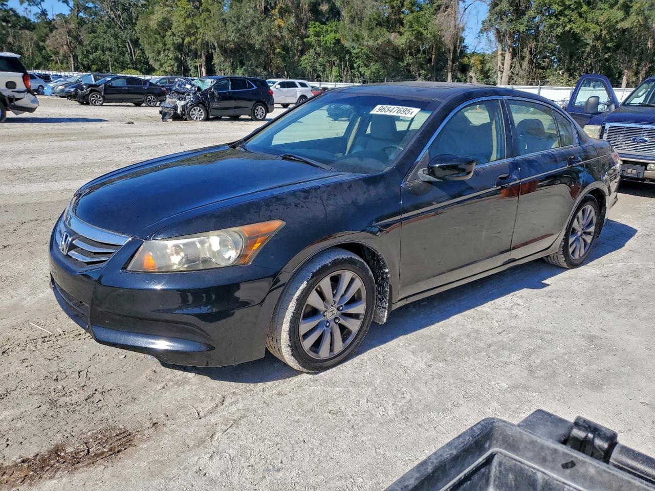 2011 HONDA ACCORD EXL — MINOR DENT/SCRATCHES damage — photo 1