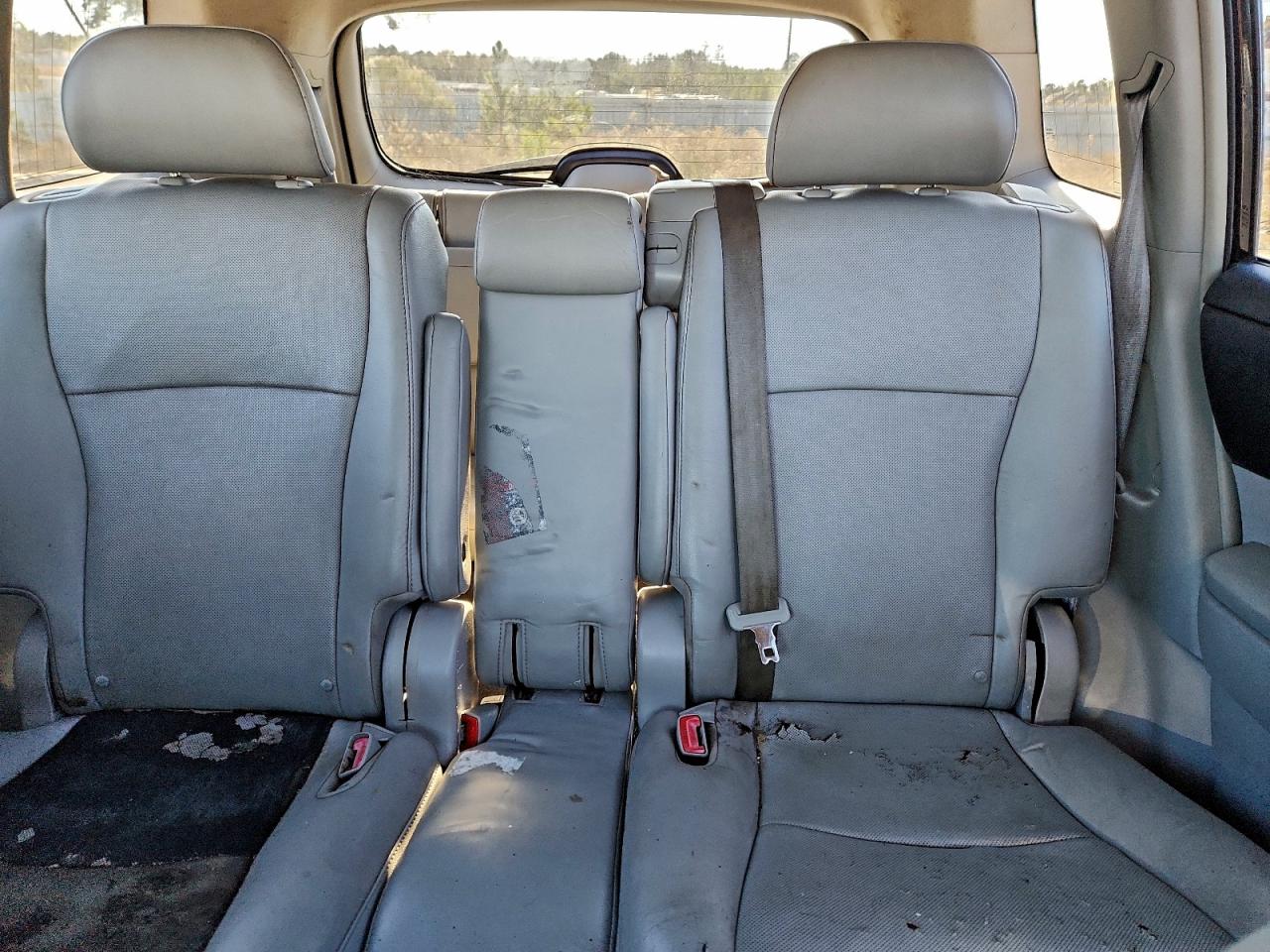 2013 TOYOTA HIGHLANDER LIMITED photo 10