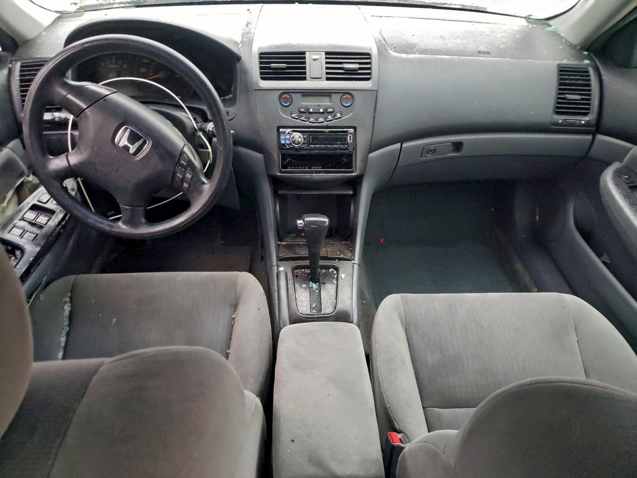 2004 HONDA ACCORD LX photo 8