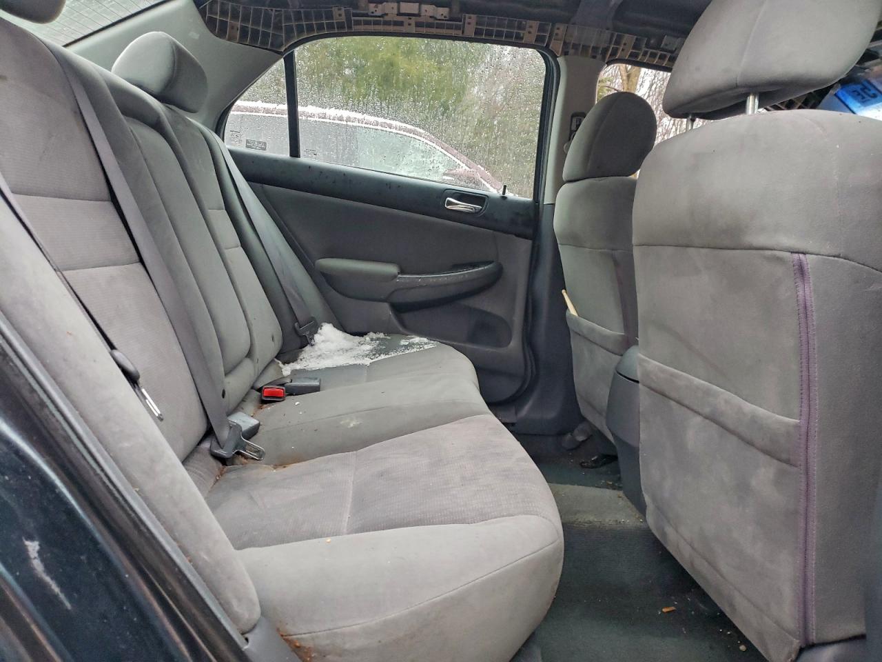 2004 HONDA ACCORD LX photo 10