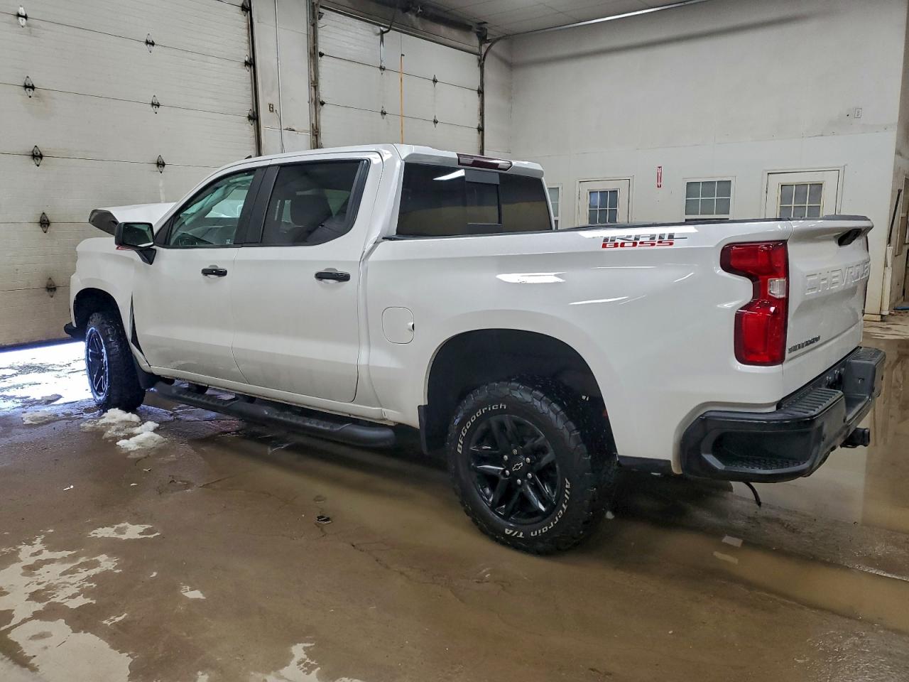 2021 CHEVROLET SILVERADO K1500 LT TRAIL BOSS photo 2