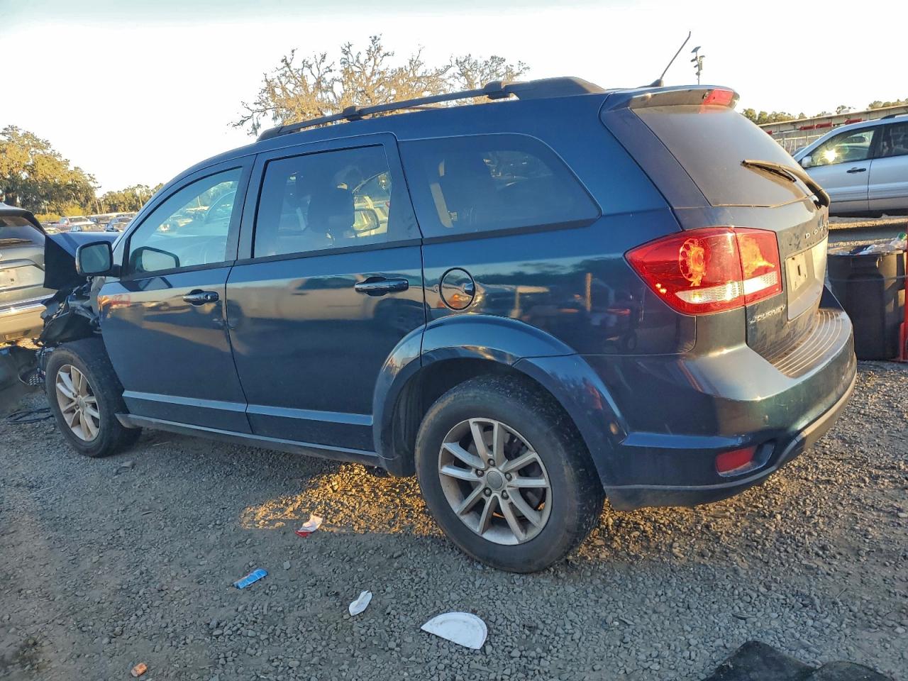 2014 DODGE JOURNEY SXT photo 3