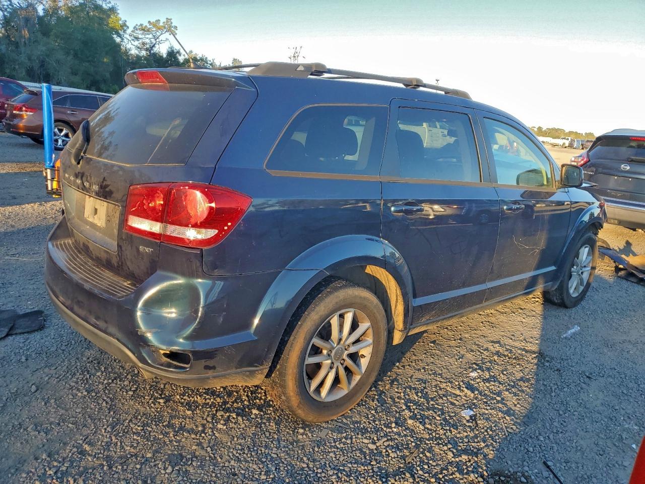 2014 DODGE JOURNEY SXT photo 5